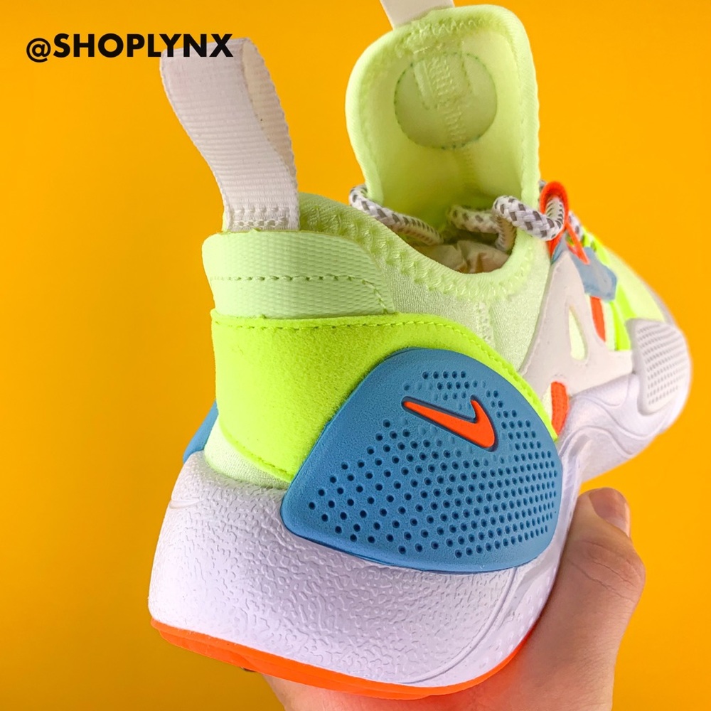 Nike Huarache Rare Special Edition Sneaker - Picture 4 of 8